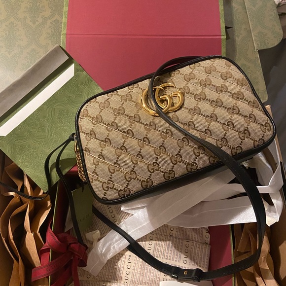 AUTHENTIC ~ GG Marmont small shoulder bag ~ NWT